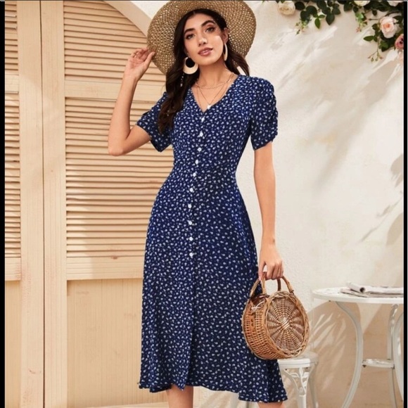 SOLD SOLD OUT Boho floral dress (8-10 LRG) - Picture 5 of 6